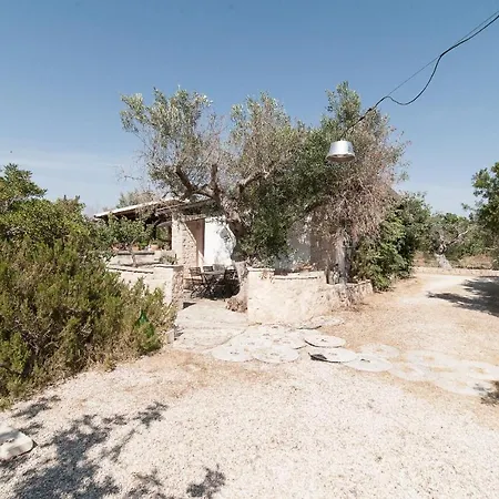 Trullo Ilario Con Piscina *