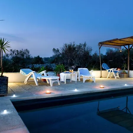 Villa Trullo Ilario Con Piscina Torre Suda