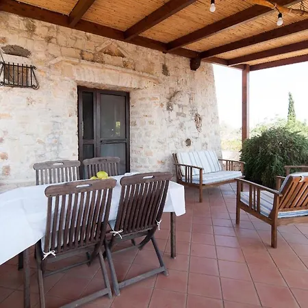 Trullo Ilario Con Piscina Villa Torre Suda