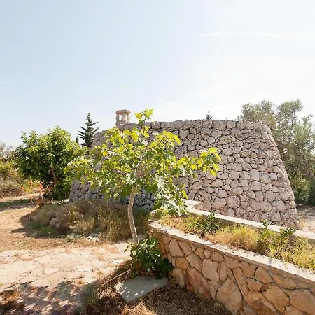 Trullo Ilario Con Piscina Villa *